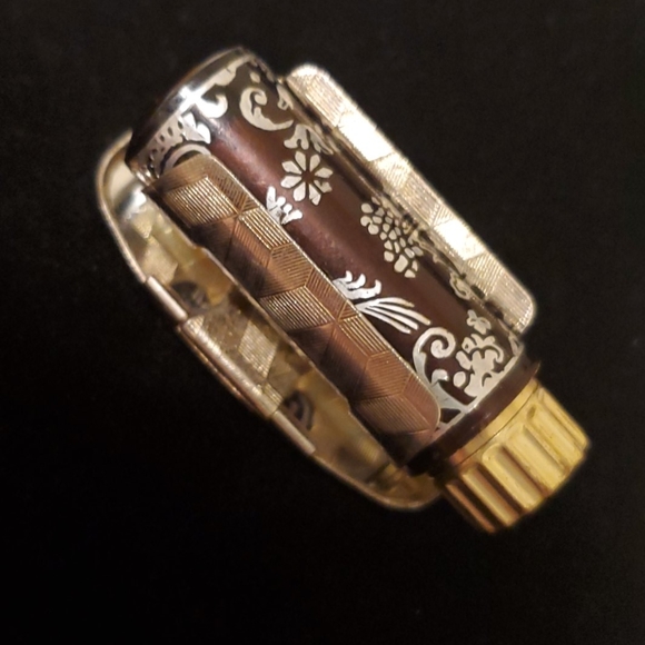 Vintage Lipstick holder - Picture 5 of 7